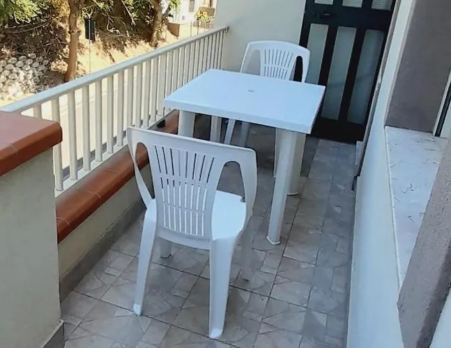 Sindaro House Apartment *